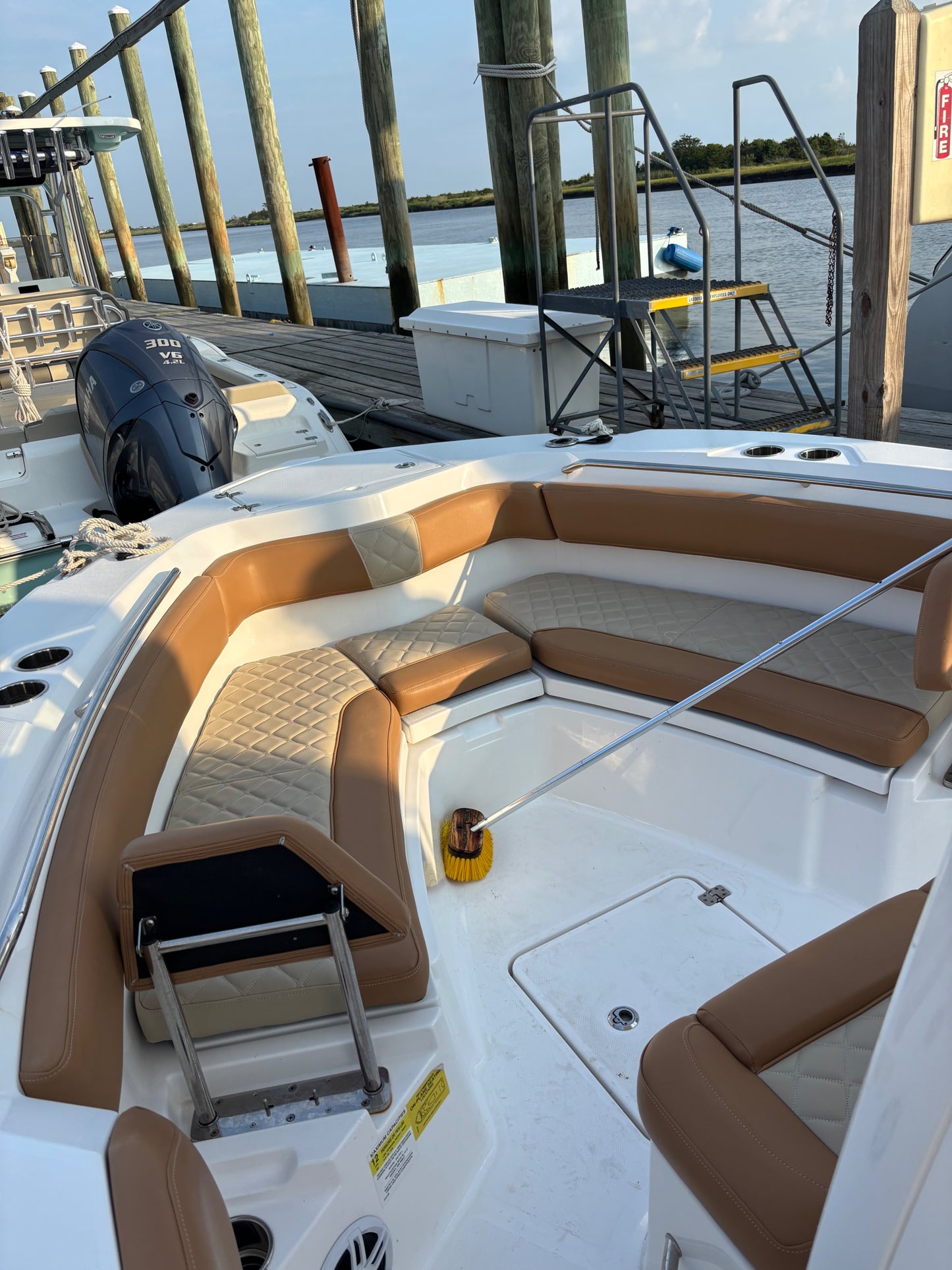 2025  Nauticstar  242OSL