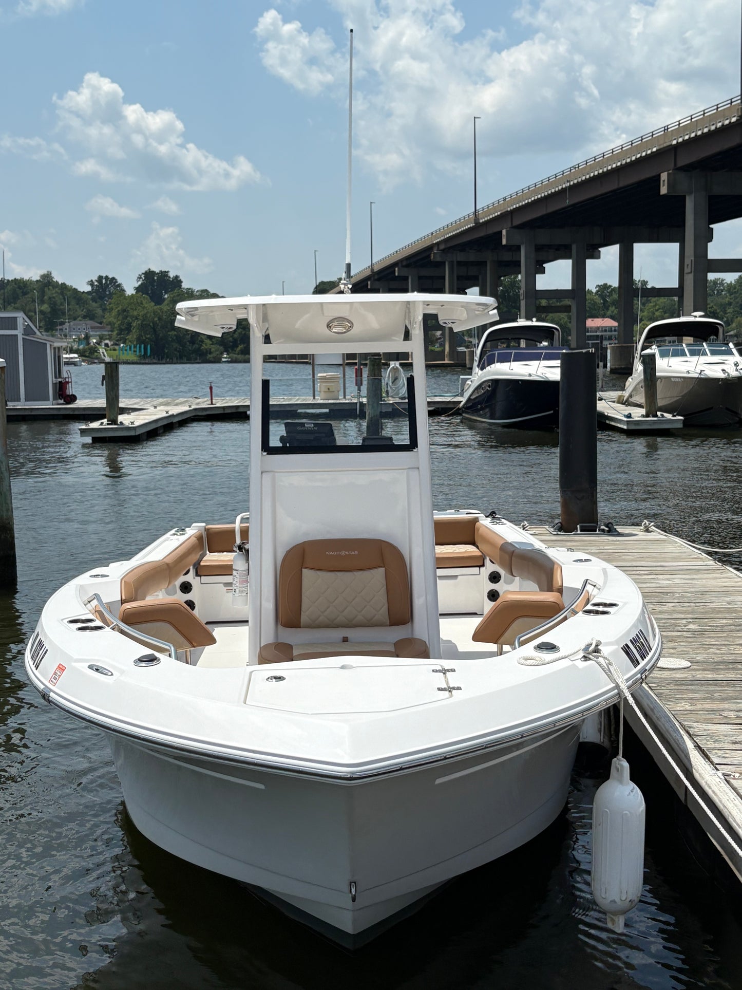 2025  Nauticstar  242OSL