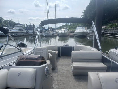 2023 Cypress Cay Seabreeze 232 Tritoon