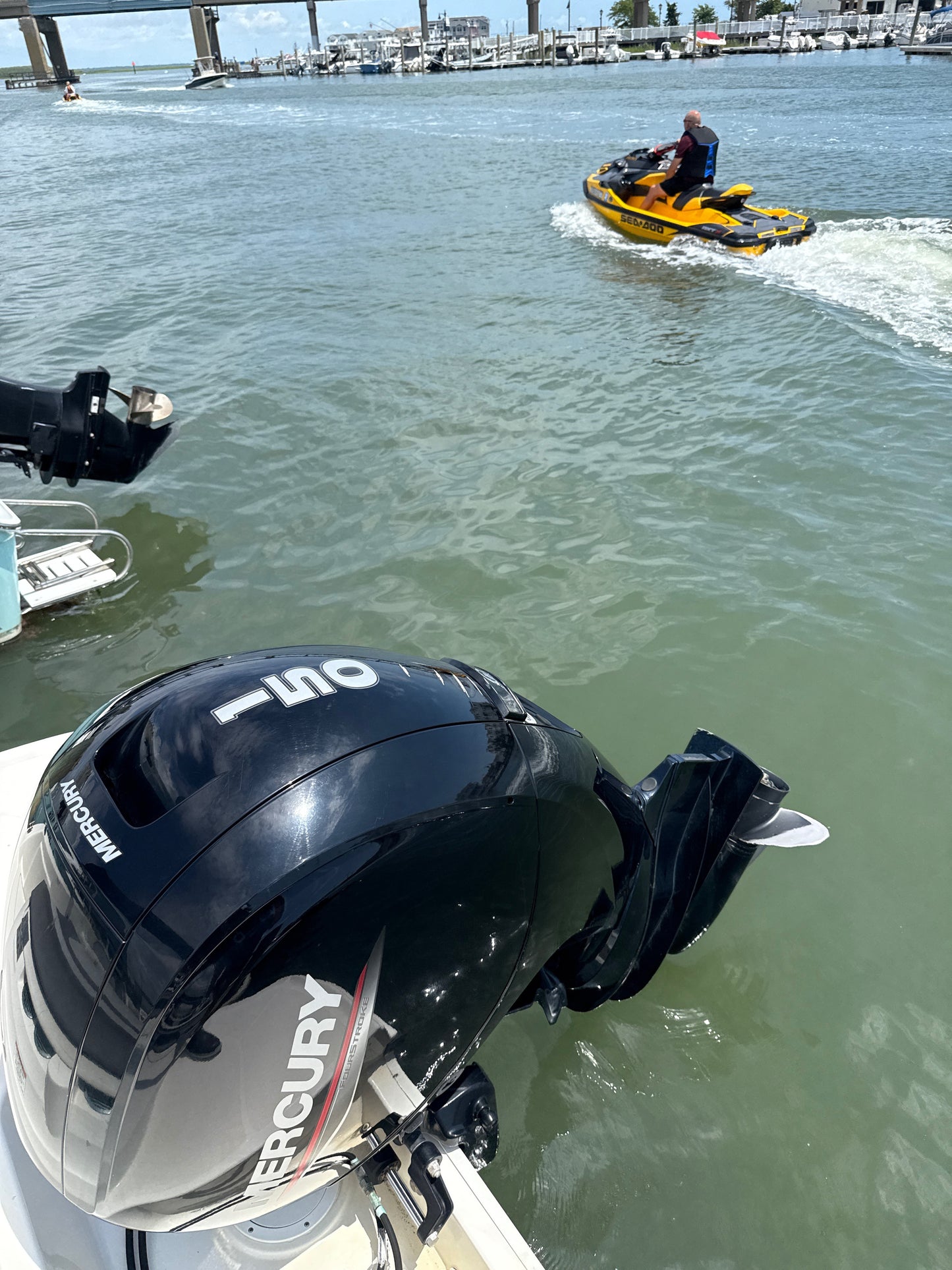 2023 Bayliner VR6 OB