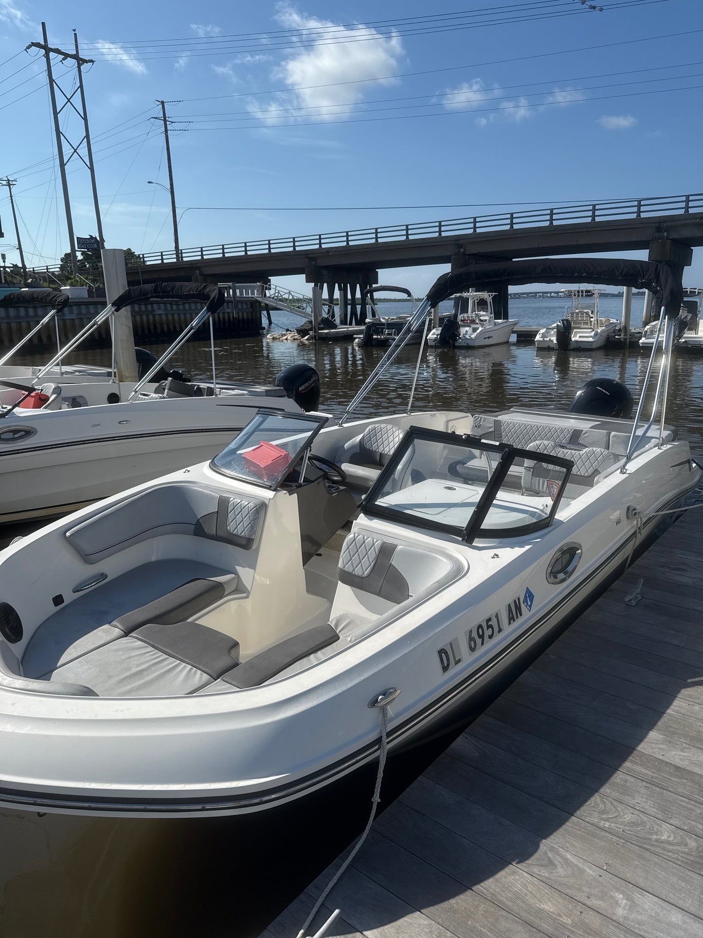 2022 Bayliner VR6 OB Bowrider
