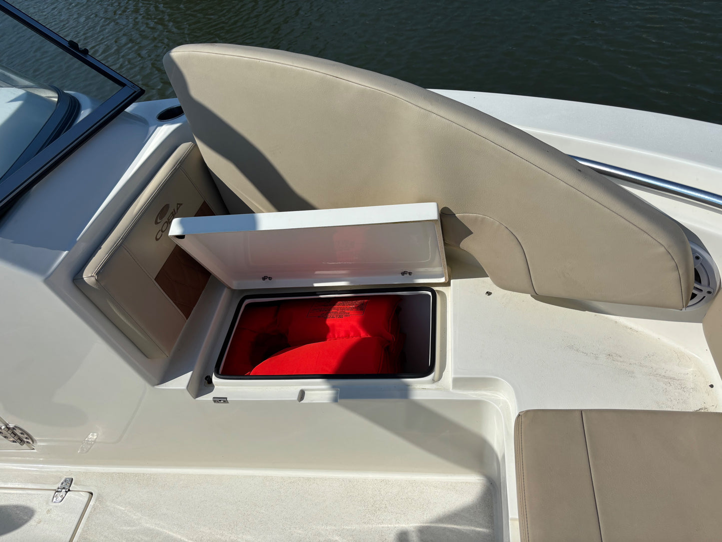 Cobia 220DC