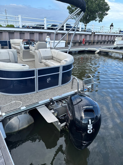 2023 Cypress Cay Seabreeze 232 Tritoon