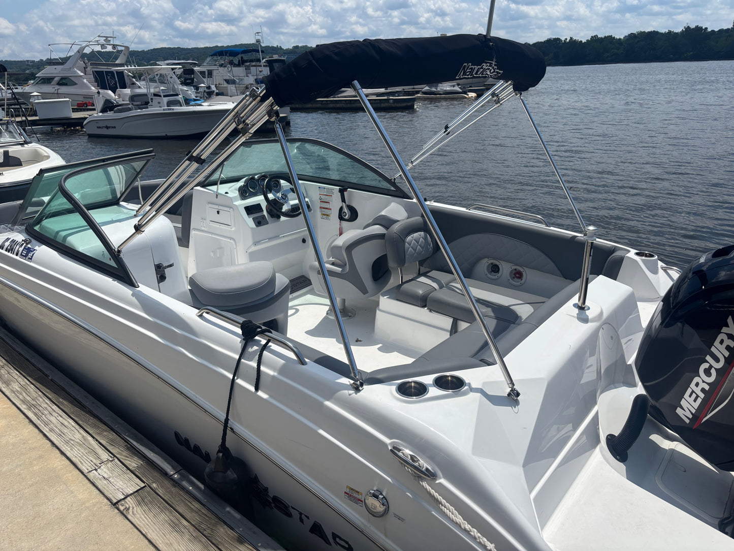 2025 Nauticstar  223 DC