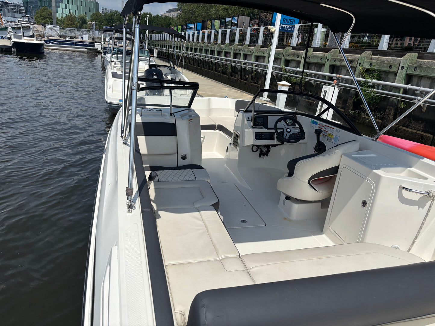 2023 Bayliner DX 2200