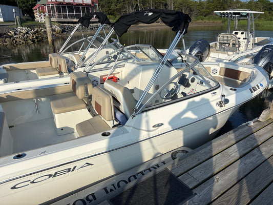 2024 Cobia 220DC