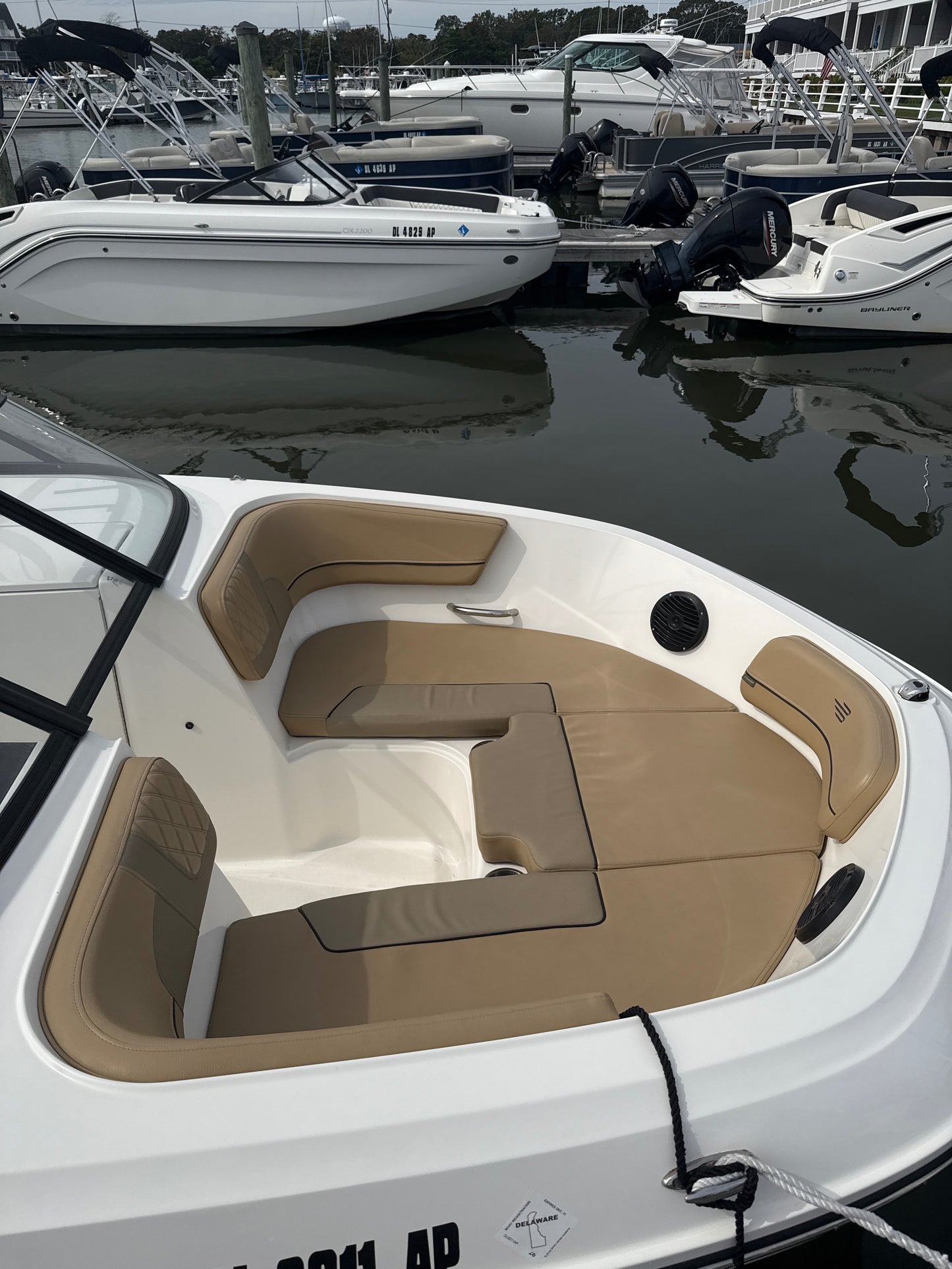 2025 Bayliner VR6 OB
