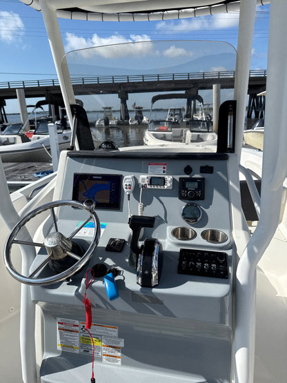2023 Trophy T24 Center Console