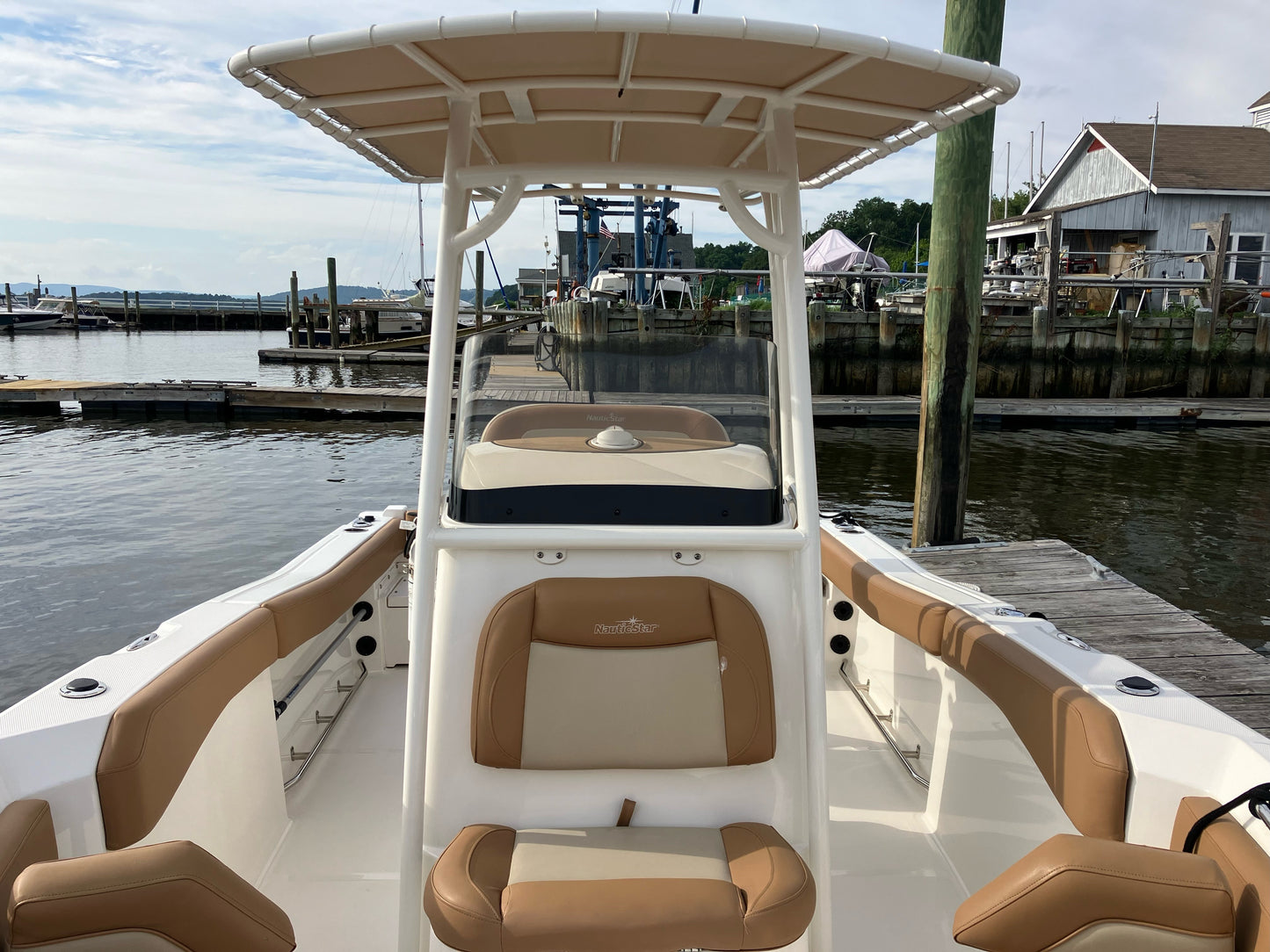 2023 Nauticstar 22L Center Console