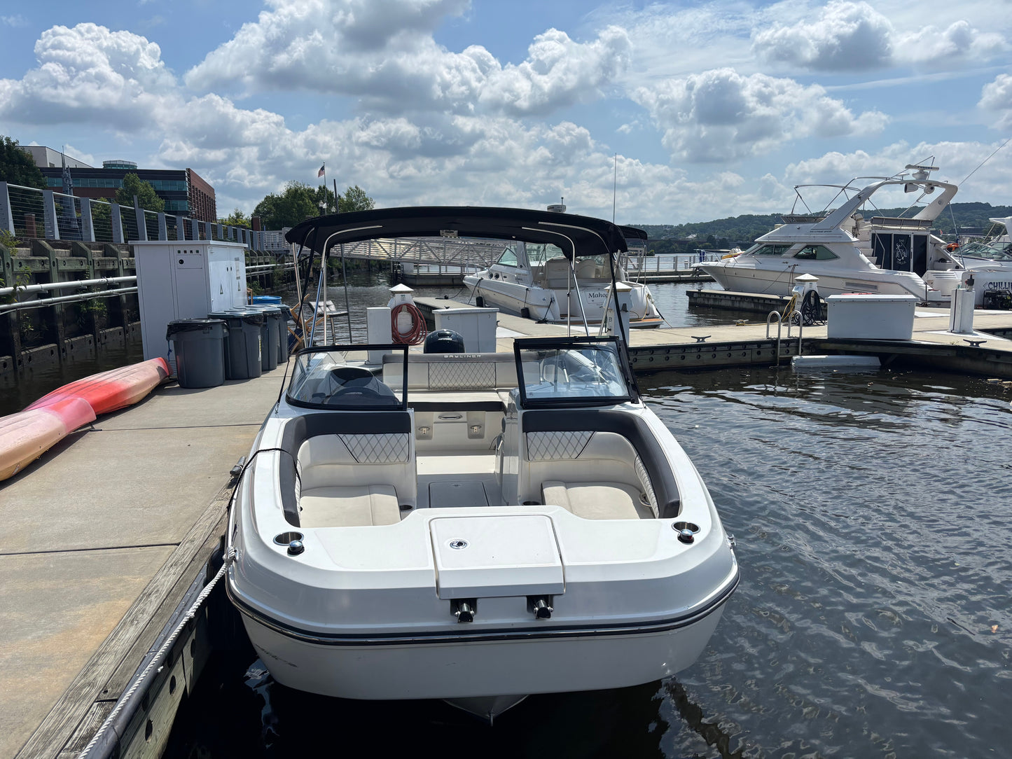 2023 Bayliner DX 2200