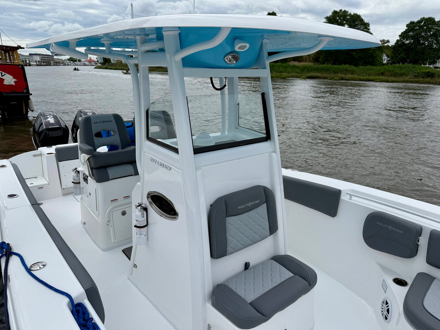 2025 Nauticstar  292OSL