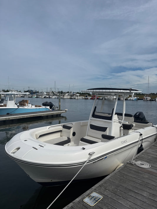 2023 Trophy T24 Center Console