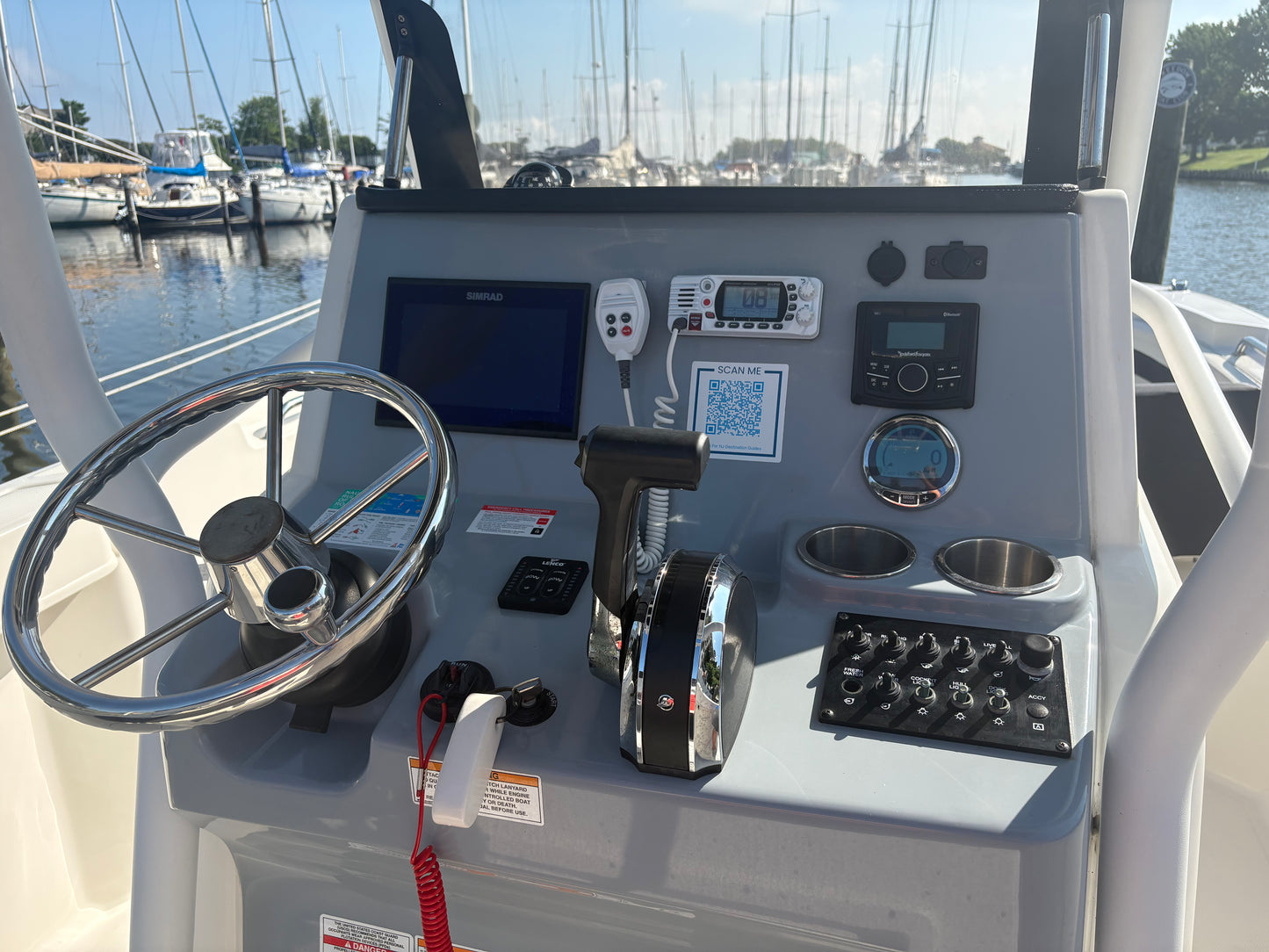 2023 Trophy T24 Center Console