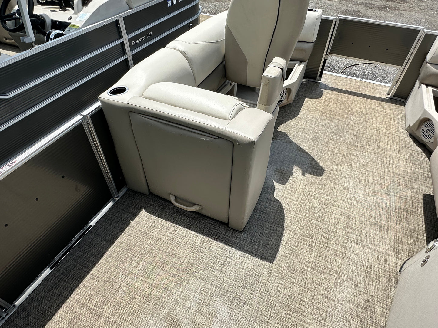 2022 Cypress Cay Seabreeze 232 Pontoon