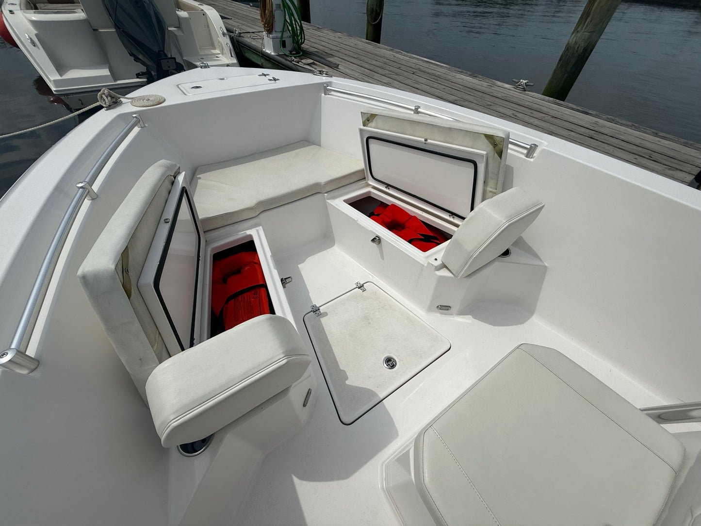 2024 Aquasport 22 Center Console