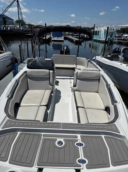 2024 Crownline E230XS