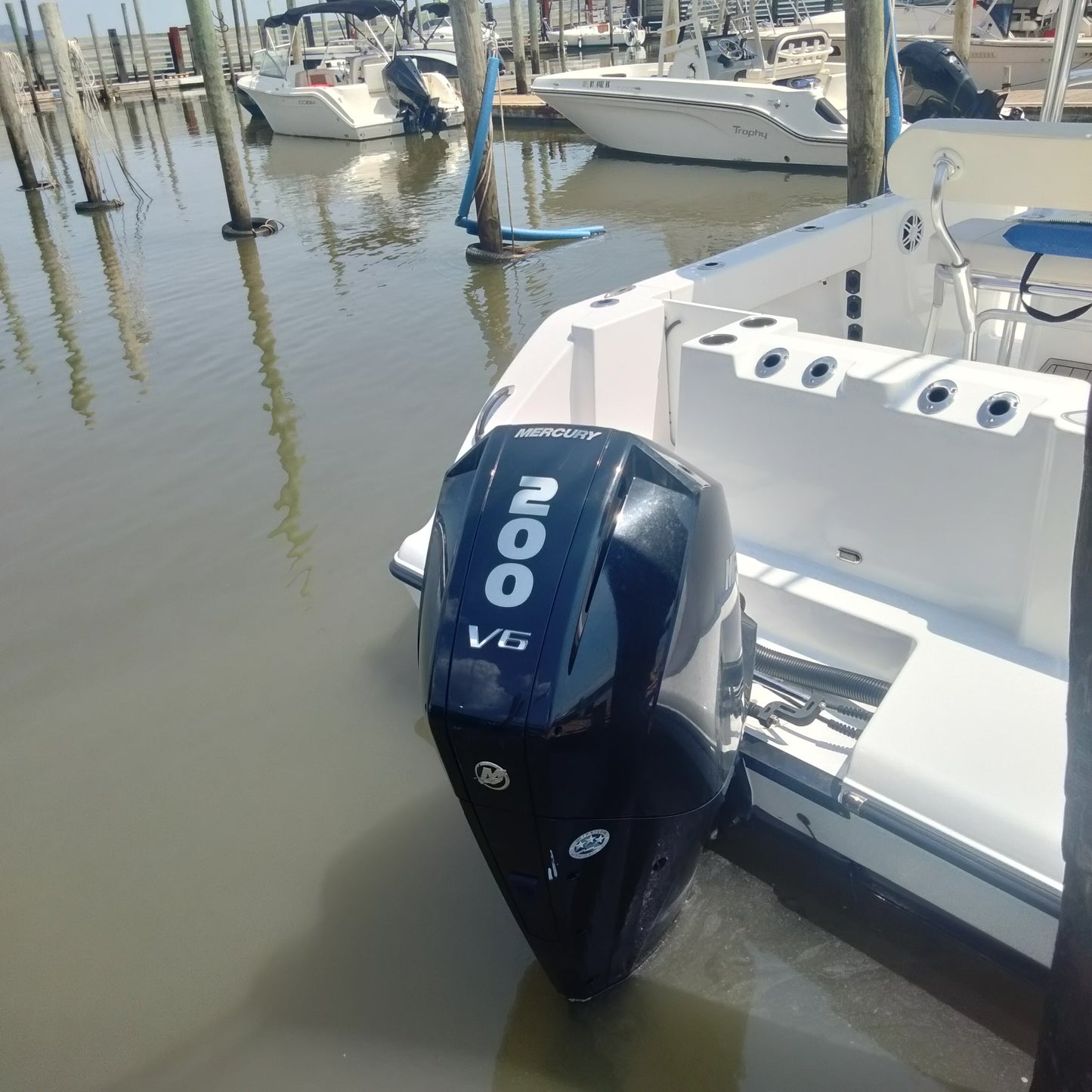 2024 Aquasport 22 Center Console