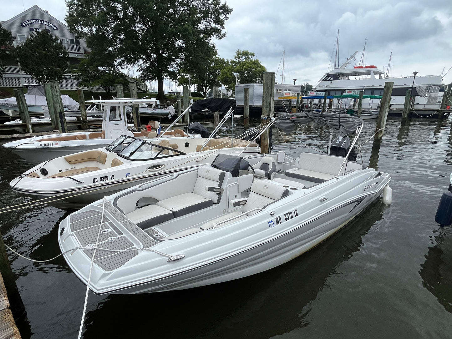 2024 Crownline E230XS