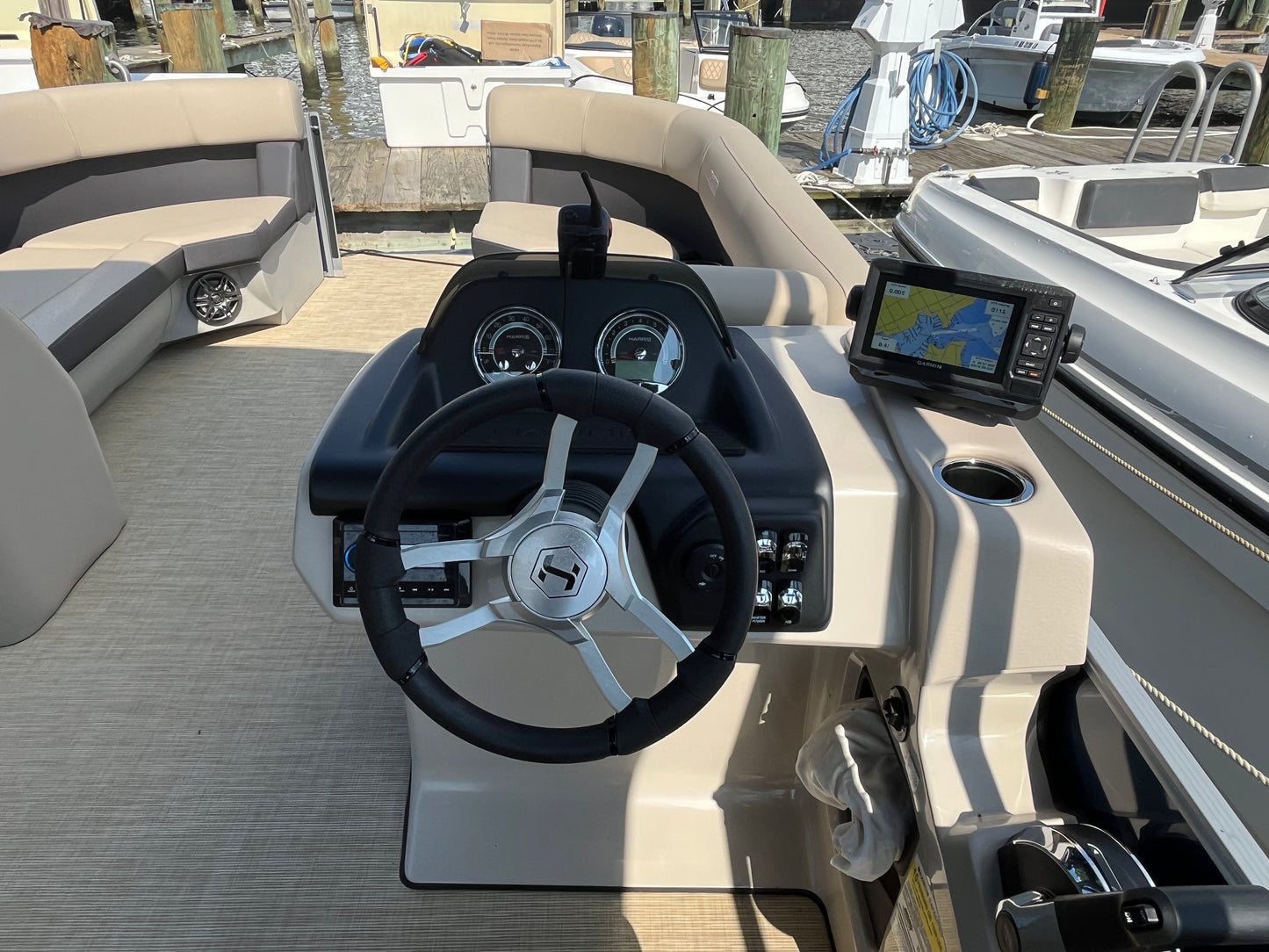 2025 Harris HCX23