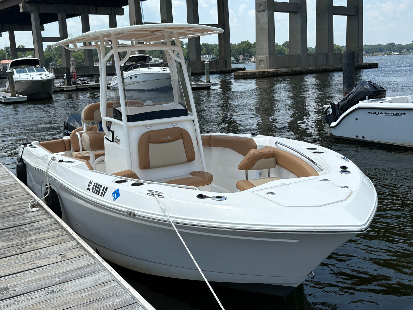 2023 Nauticstar 22L Center Console