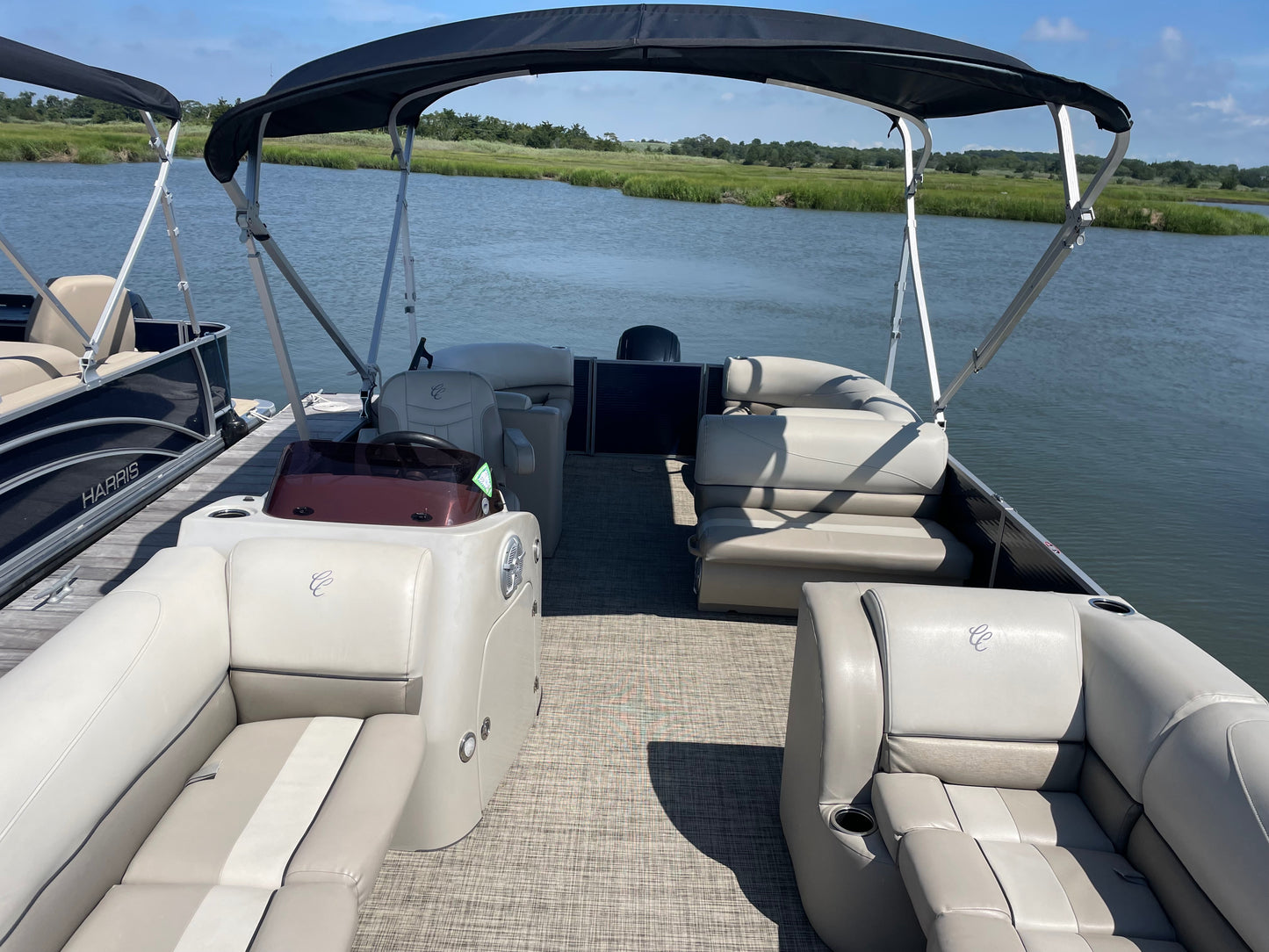 2023 Cypress Cay Seabreeze 232 Pontoon