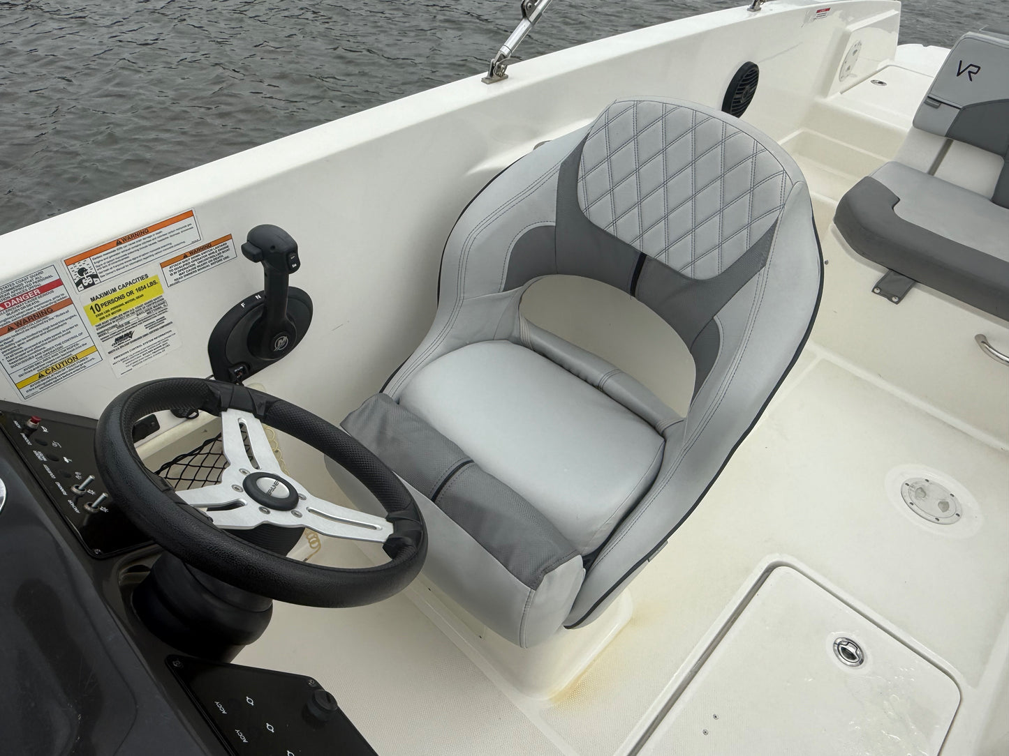 2023 Bayliner VR6 Bowrider