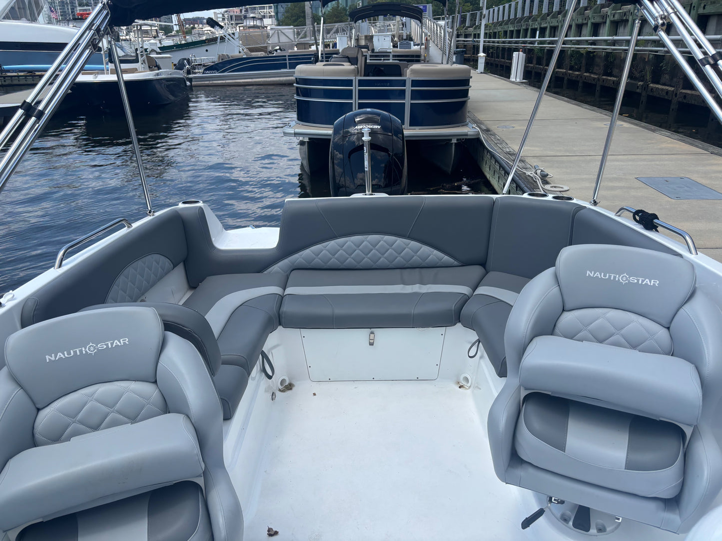 2025 Nauticstar  223 DC