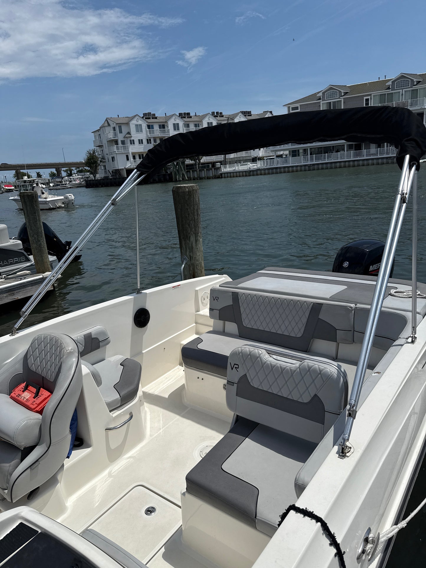2023 Bayliner VR6 OB