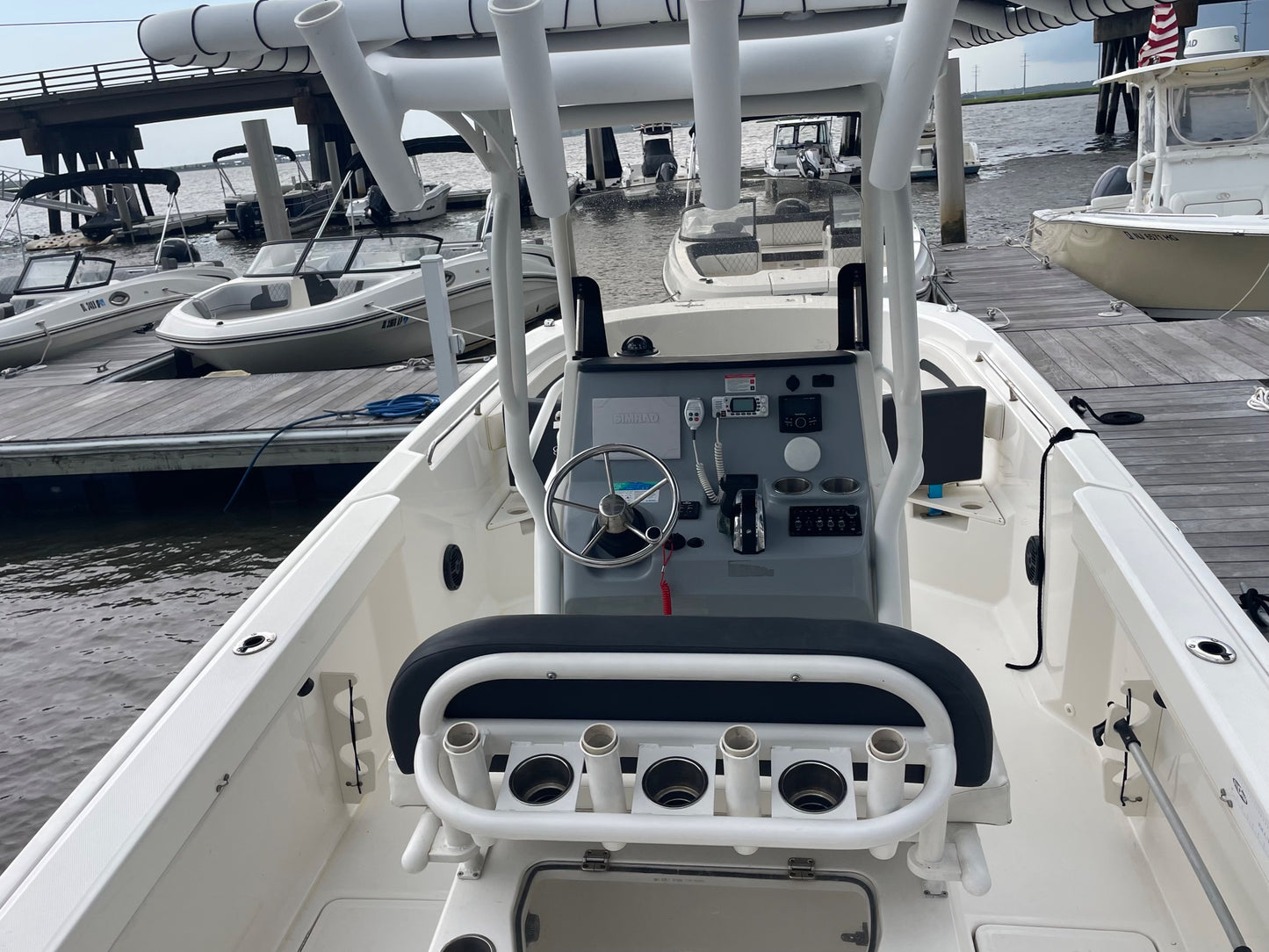 2023 Trophy T24 Center Console