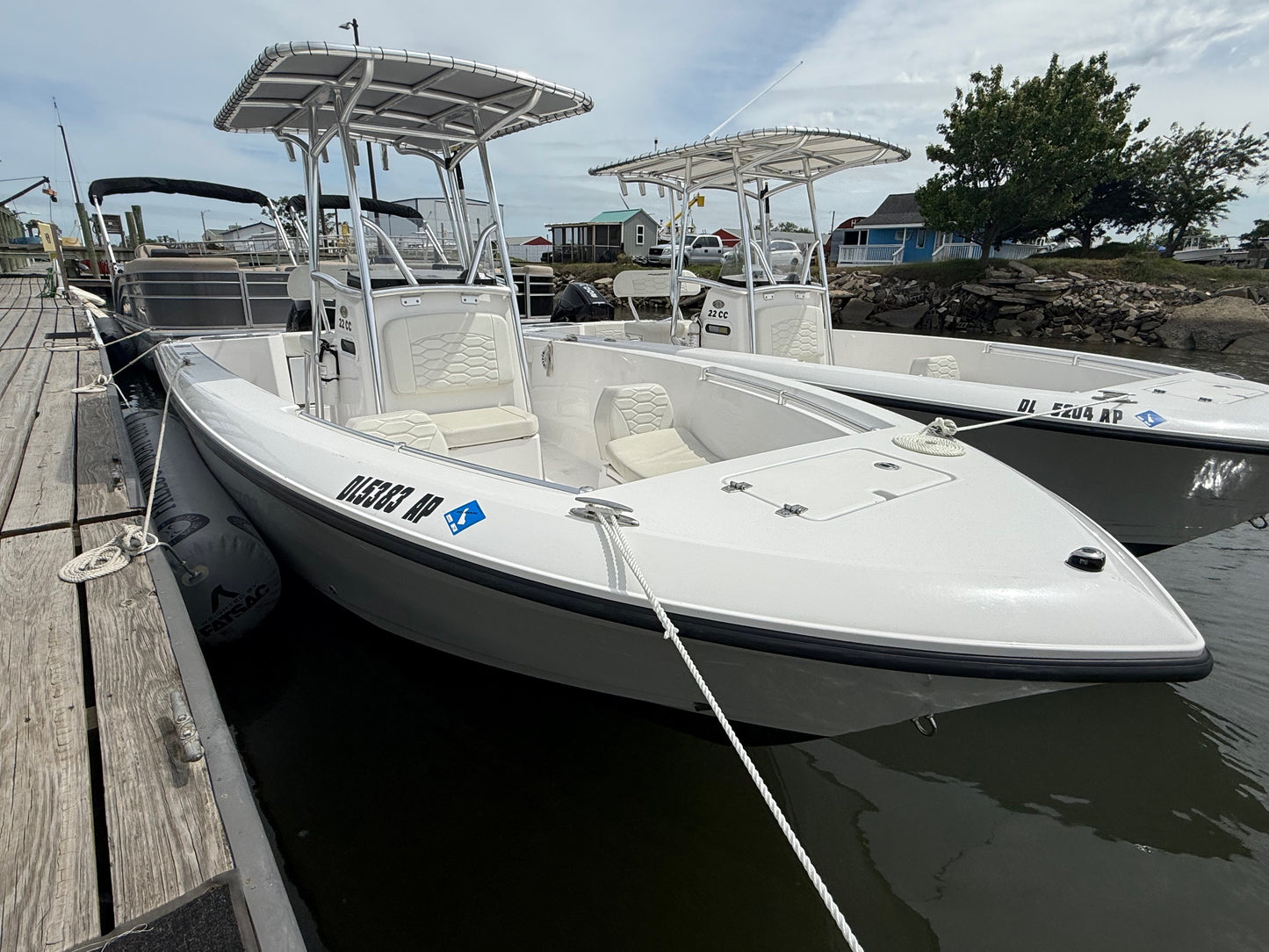 2024 Aquasport 22 Center Console