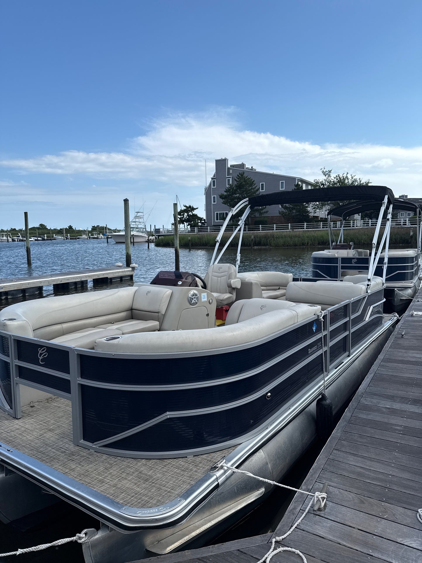 2023 Cypress Cay Seabreeze 232 Tritoon