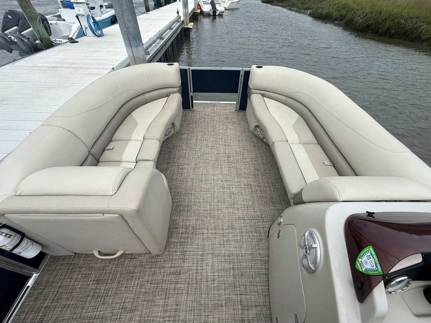 2023 Cypress Cay Seabreeze 232 Tritoon