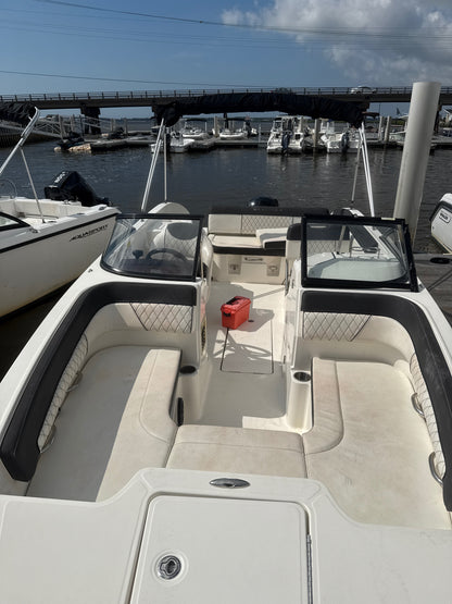 2023 Bayliner DX 2200 Deck Boat