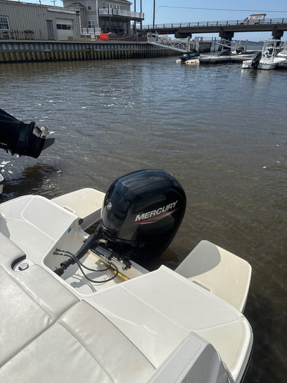 2023 Bayliner DX 2200 Deck Boat