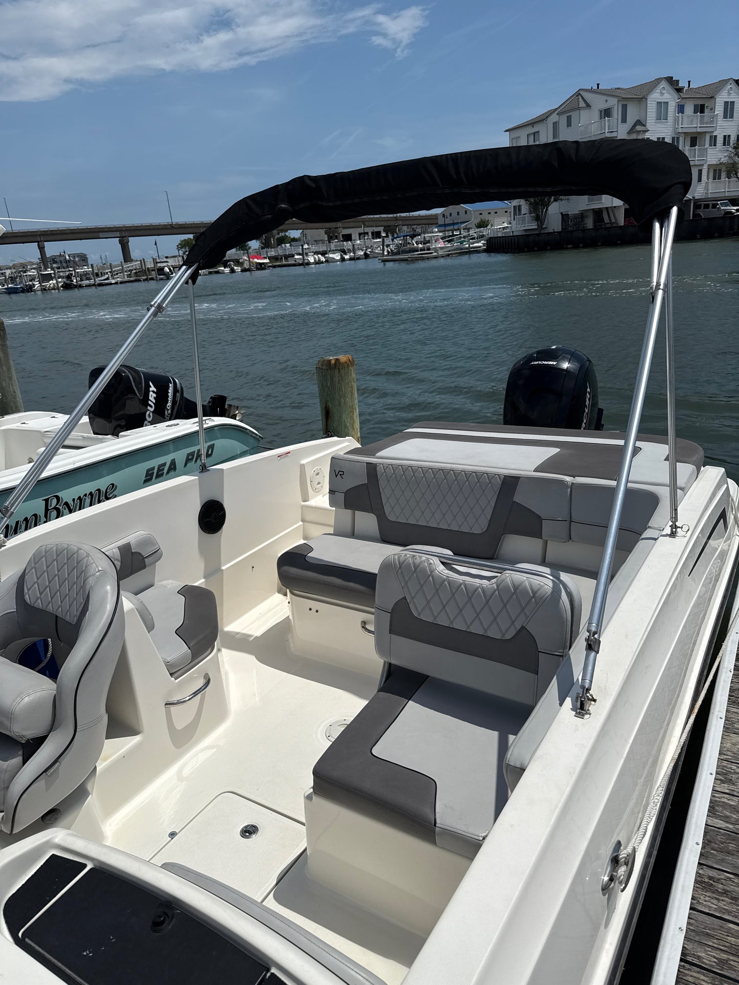 2023 Bayliner VR6 OB