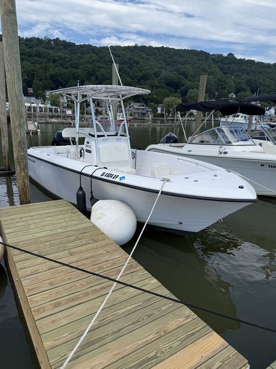 2023 Aquasport 22 Center Console