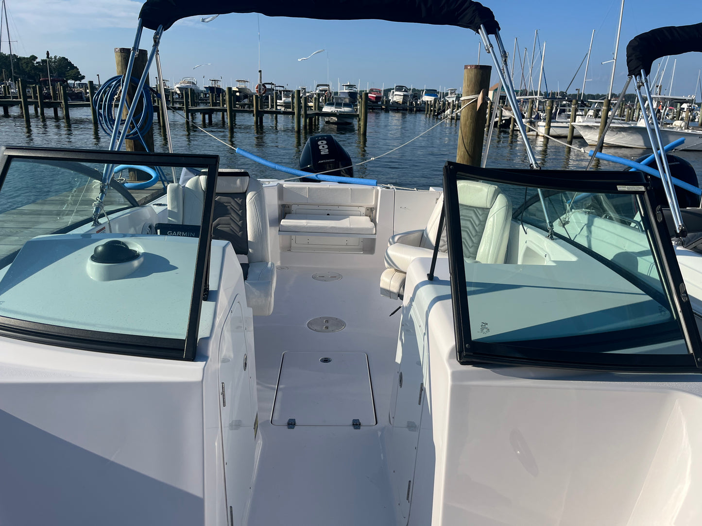 2024 Aquasport 22 Center Console