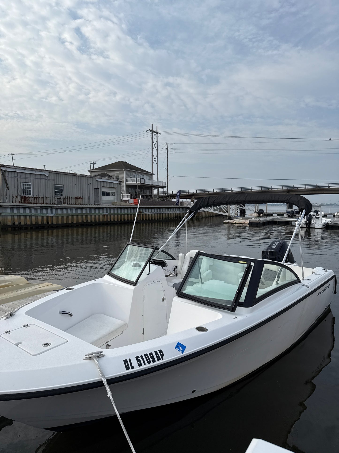 2024 Aquasport 22 Dual Console