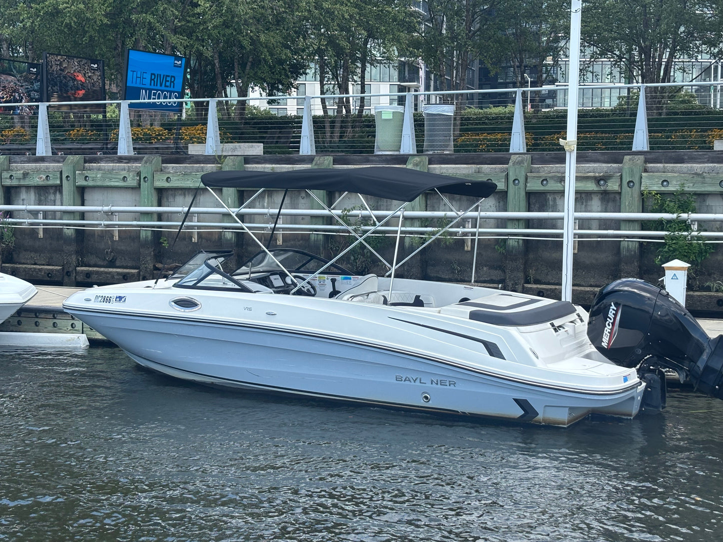 2024 Bayliner VR6 OB