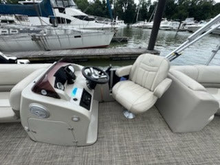 2023 Cypress Cay Seabreeze 232 Tritoon