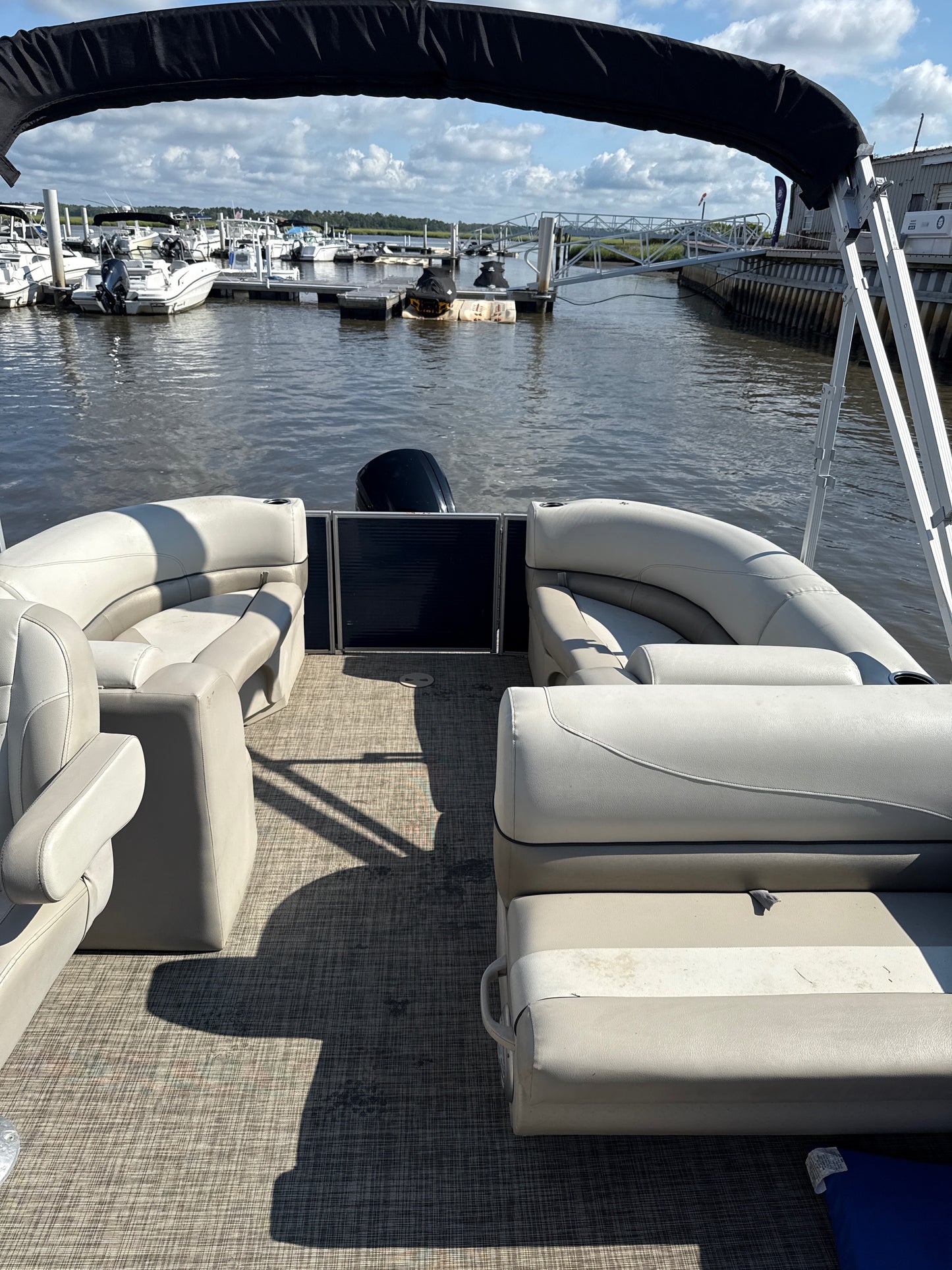 2023 Cypress Cay Seabreeze 232 Pontoon