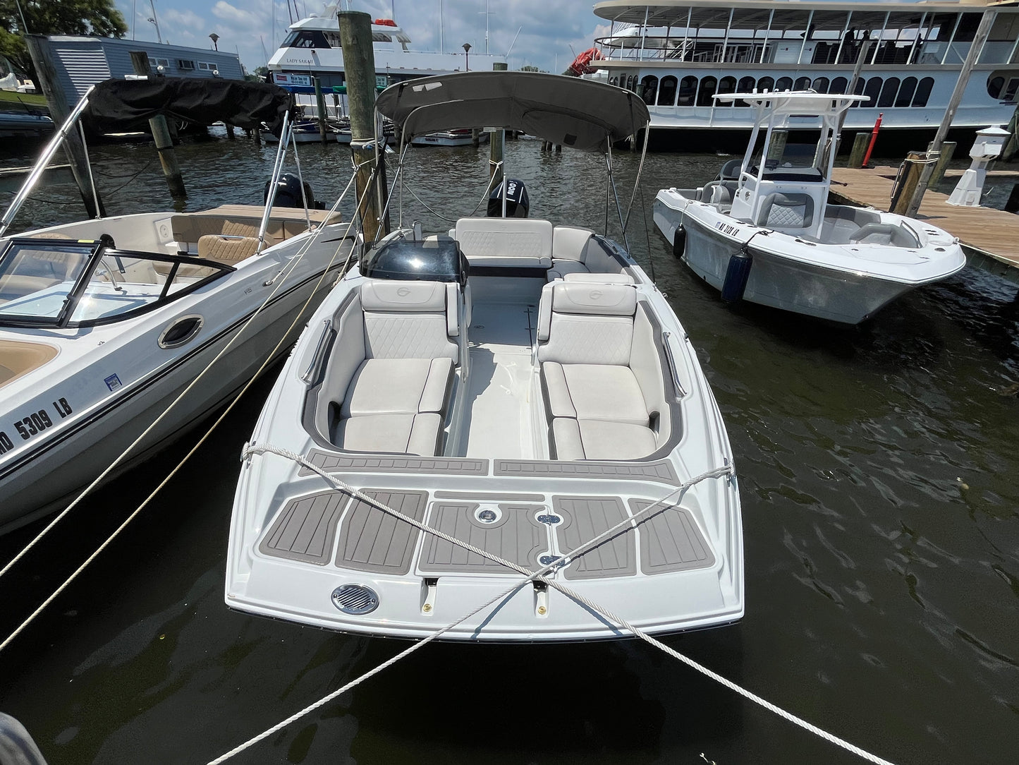 2024 Crownline E230XS