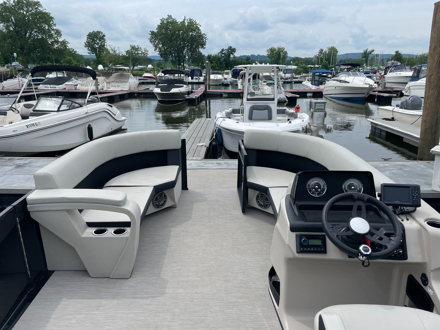 2024 Harris Breeze 230 Tritoon