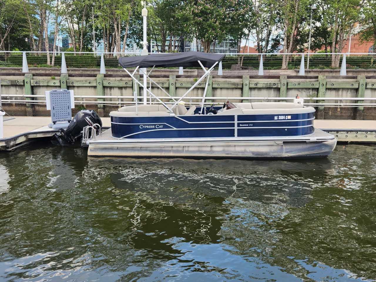 2023 Cypress Cay Seabreeze 232 Pontoon