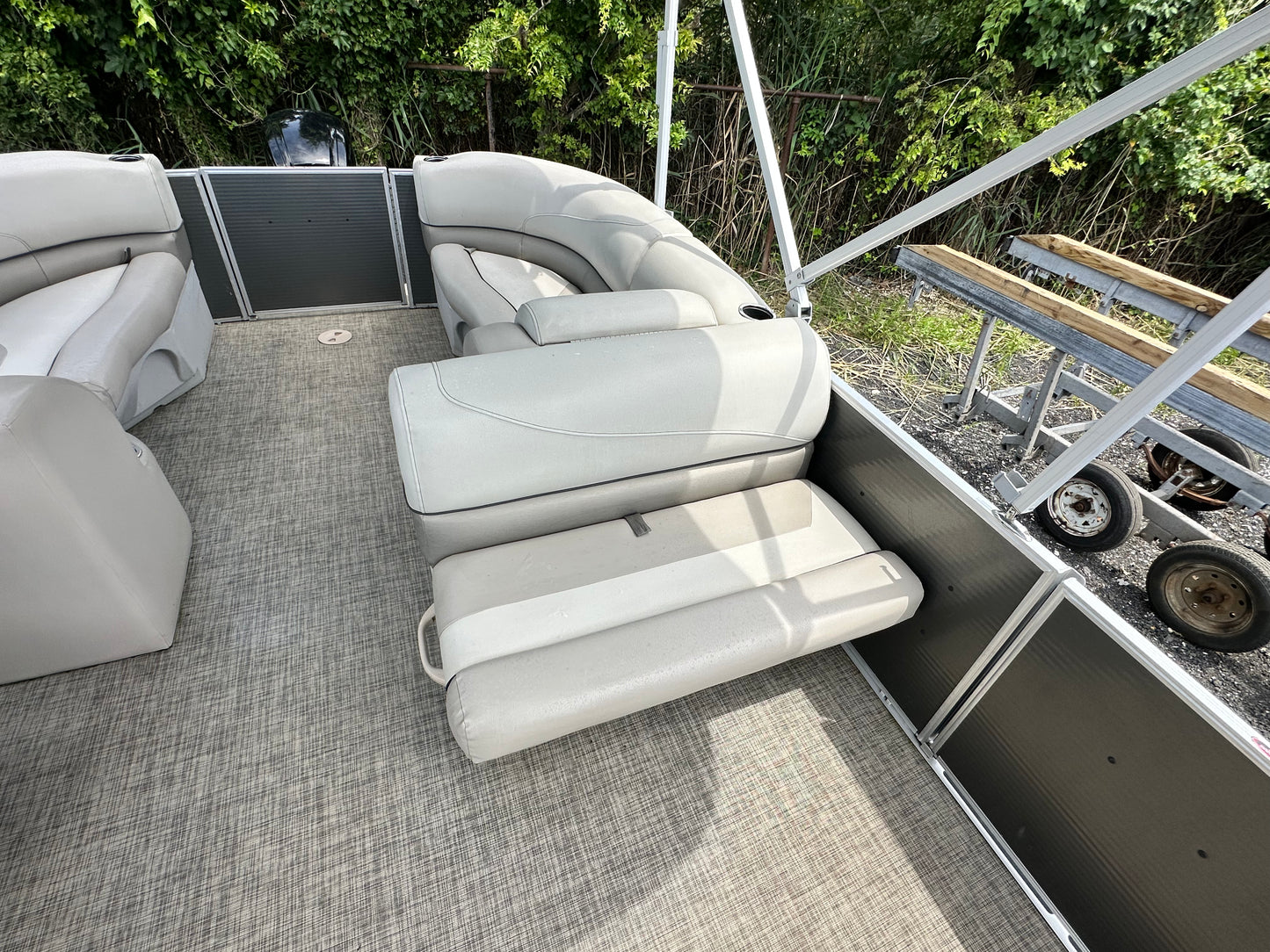 2022 Cypress Cay Seabreeze 232 Pontoon