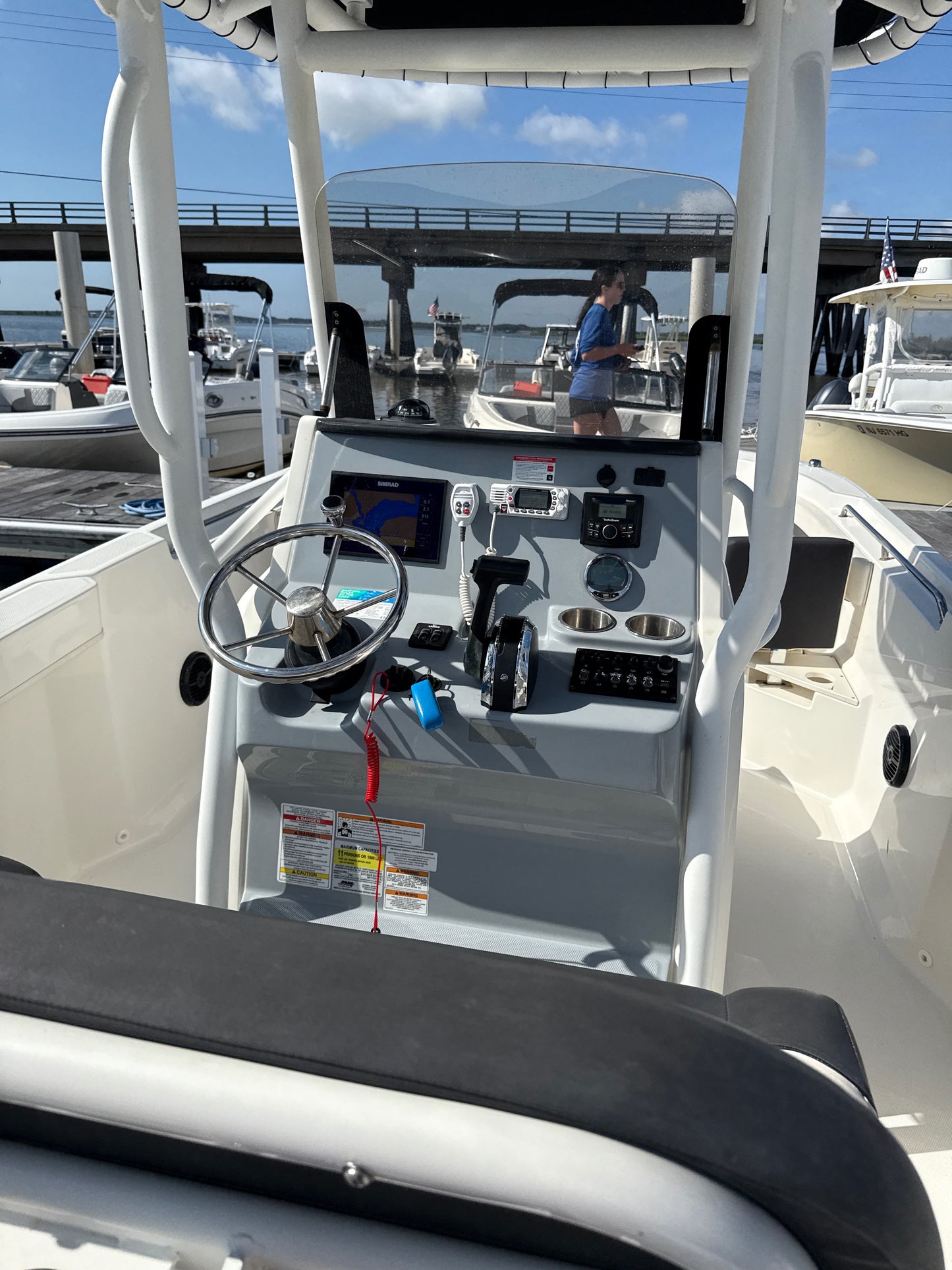 2023 Trophy T24 Center Console