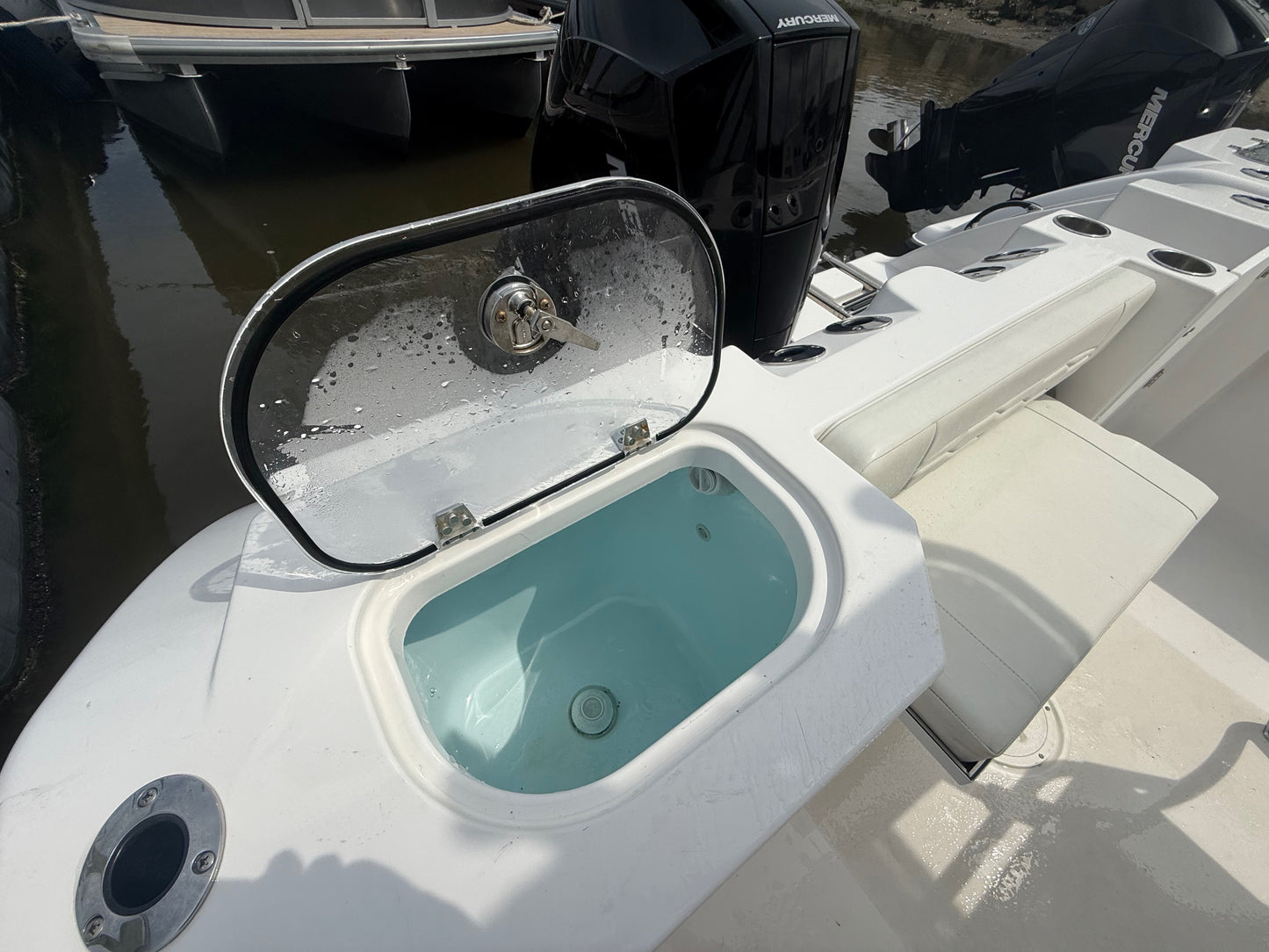 2024 Aquasport 22 Center Console