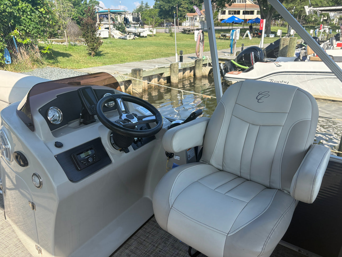 2023 Cypress Cay Seabreeze 232 Pontoon