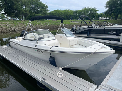 2021 Cobia 220 Dual Console