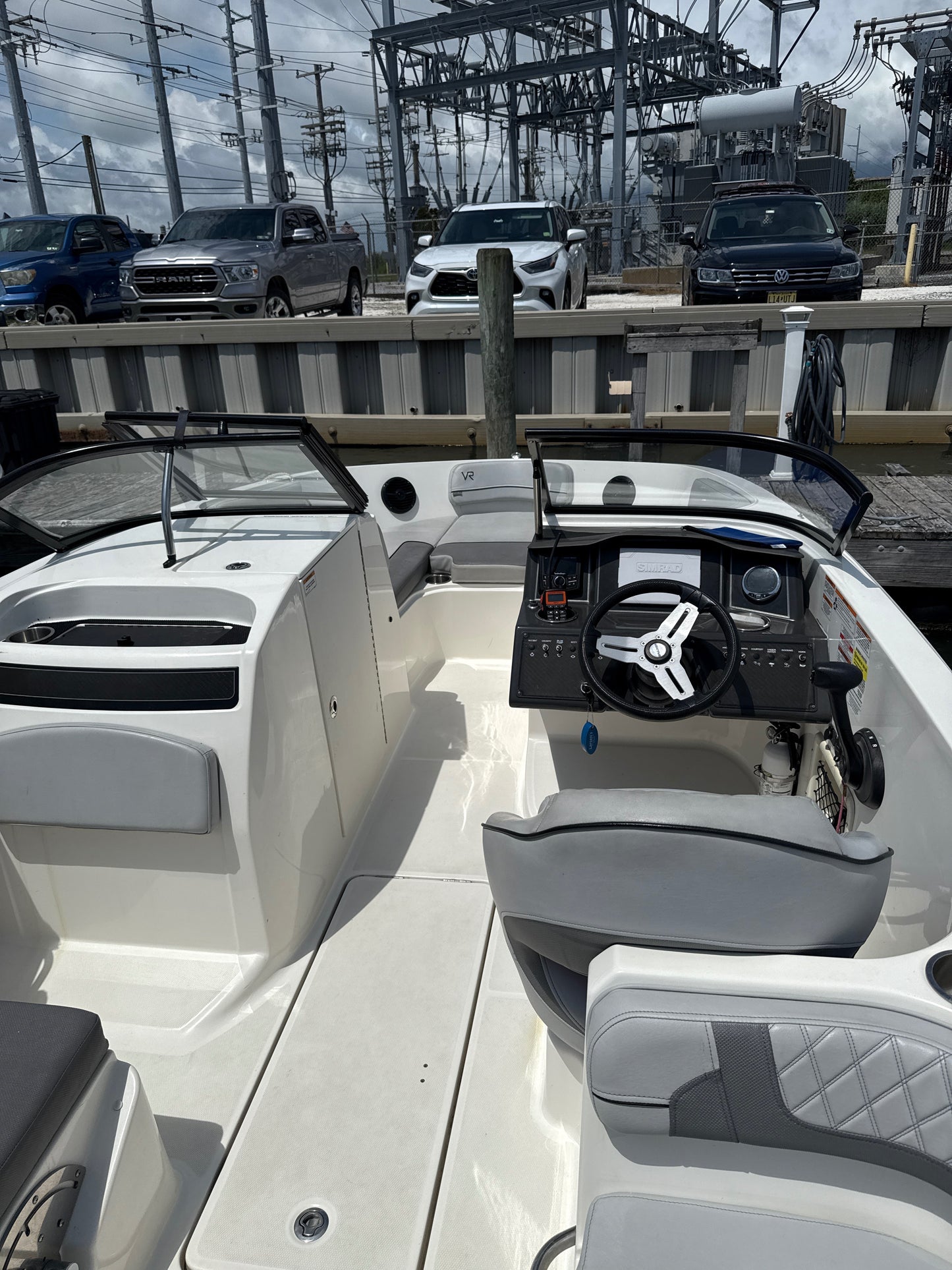 2023 Bayliner VR6 OB
